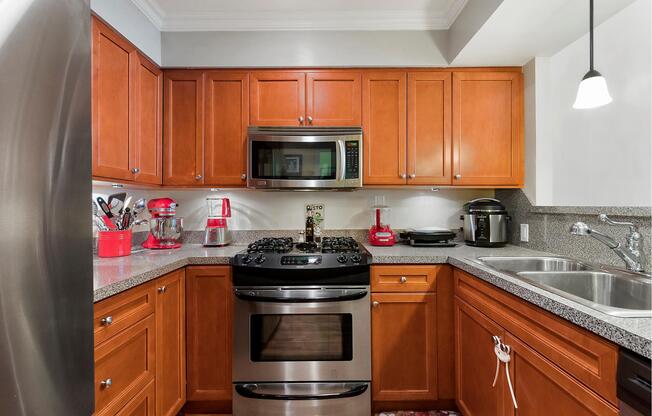 316 W 116 ST