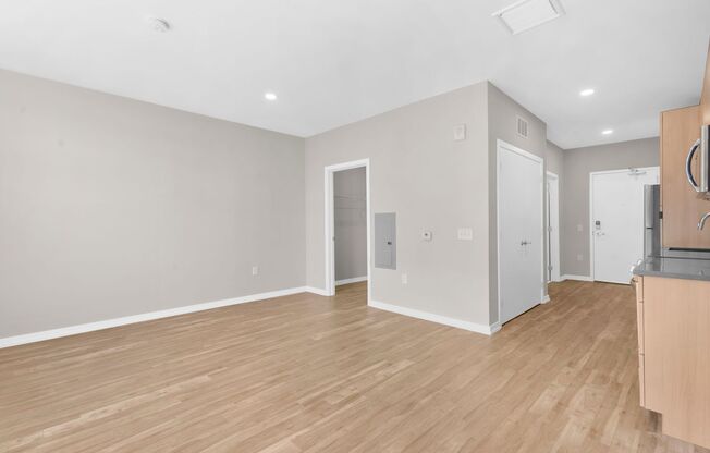 Studio, 1 bath, 548 sqft, $1,810, Unit 730