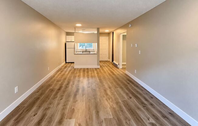 2 beds, 1 bath, 720 sqft, $1,450, Unit 01