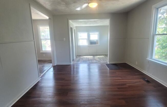 2 beds, 1 bath, $795