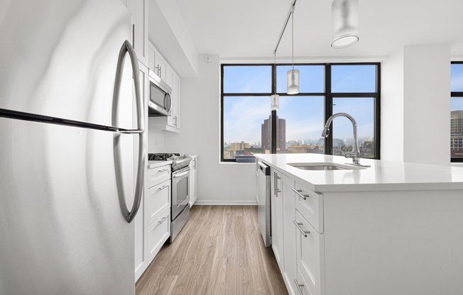 1 bed, 1 bath, 709 sqft, $4,638, Unit 8B