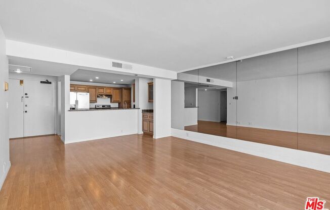 2 beds, 2 baths, 1,071 sqft, $4,100, Unit 801