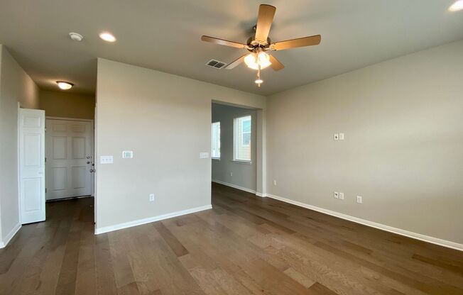 Discover Your Dream Home: Stylish 3 Bed, 2.5 Bath with Serene Master Suite and Stunning Kitchen!