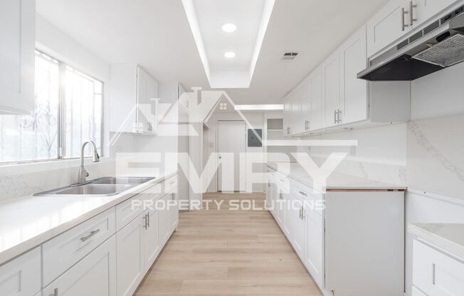 6221 Fishburn Ave Bell