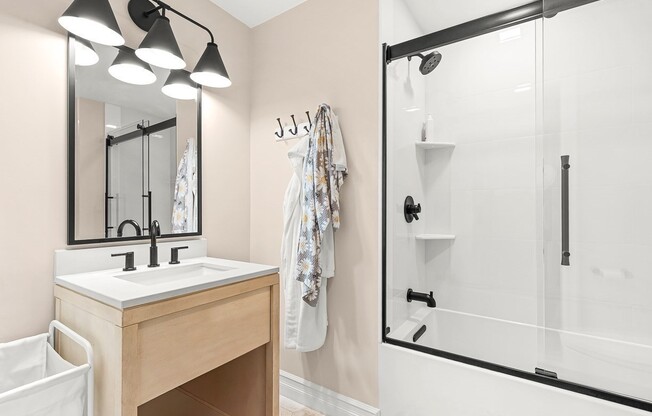 2 beds, 2.5 baths, 2,173 sqft, $5,500, Unit 5