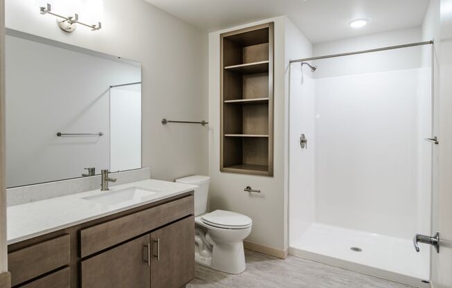 1 bed, 1 bath, 914 sqft, $1,975, Unit 806