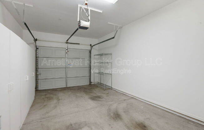 2 beds, 2 baths, 1,300 sqft, $2,600, Unit 1028