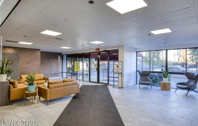3930 University Center Penthouse #1003