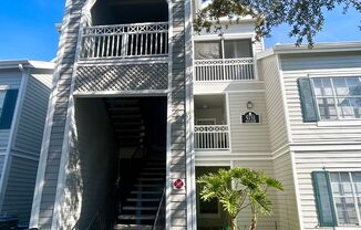 Bright 3rd-Floor 1/1 Condo with Screened Balcony in Park Central!