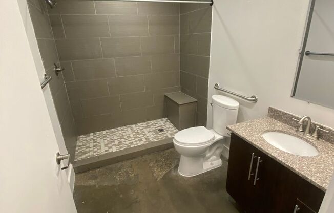 1 bed, 1 bath, 640 sqft, $795, Unit 106