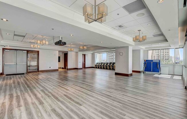 2 beds, 2 baths, $2,450, Unit # 2407