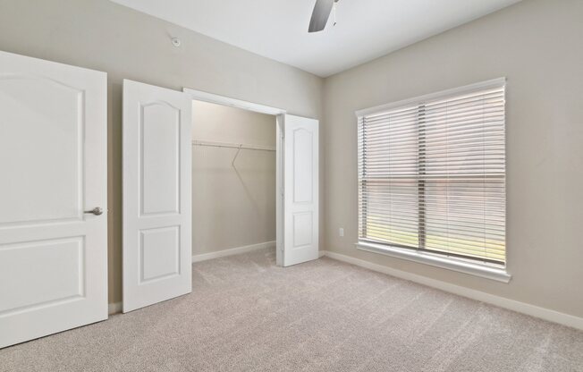 Lush Wall-To-Wall Carpeting In Bedrooms at The Canyons Apartments, Fort Worth, Texas