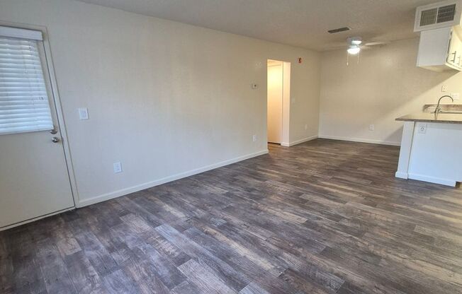 1 bed, 1 bath, 720 sqft, $1,500, Unit 53