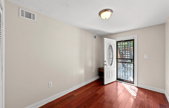 476 ALT JEFFERSON AVE