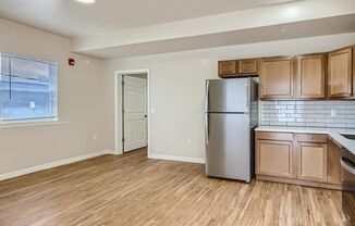 1 bed, 1 bath, 373 sqft, $1,300, Unit 205
