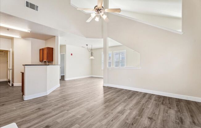 5350 Dunlay Dr #713