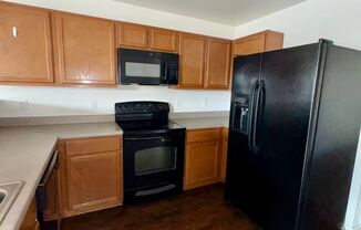 4 beds, 2 baths, $1,695