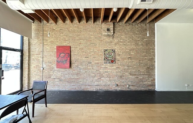 2134 CHICAGO AVE