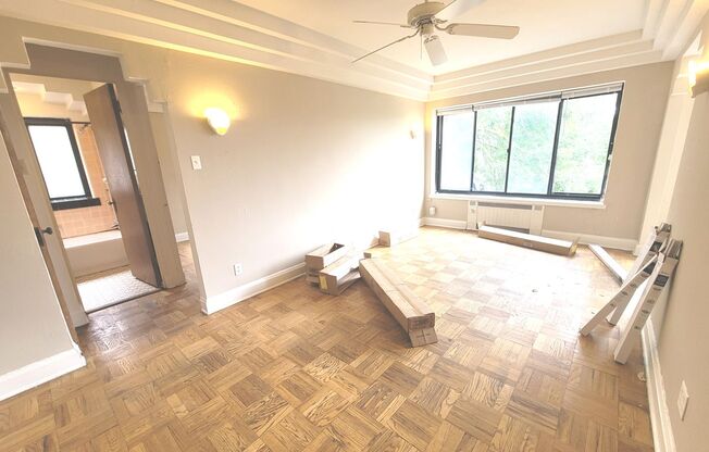 1 bed, 1 bath, $1,145, Unit 409