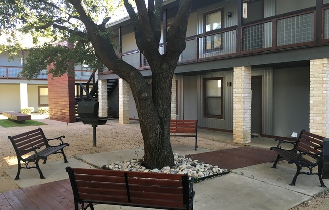 2 beds, 2 baths, $1,295