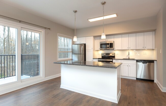 2 beds, 2 baths, 1,293 sqft, $2,950, Unit Apt 322