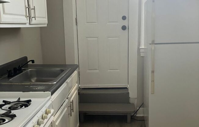 1413-15  West Baltimore St.