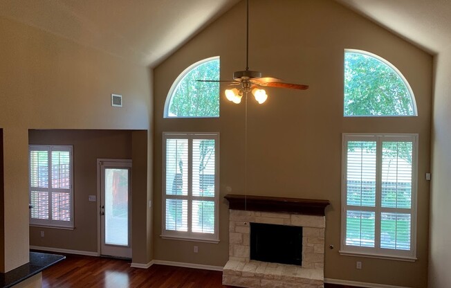 Gorgeous Home on a Greenbelt in Avery Ranch!