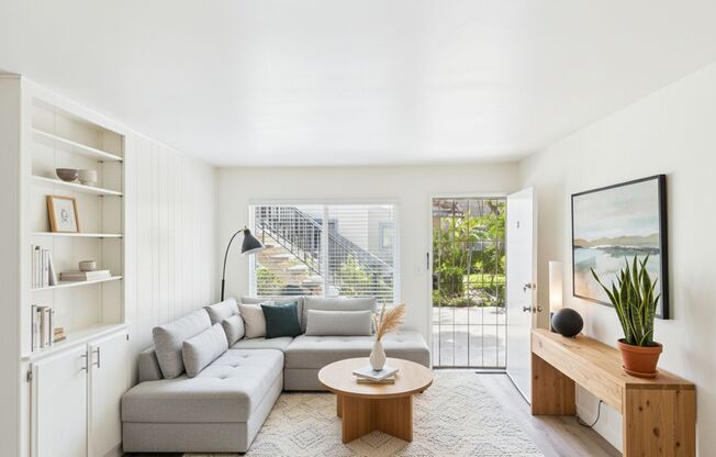 4582 Maryland Street