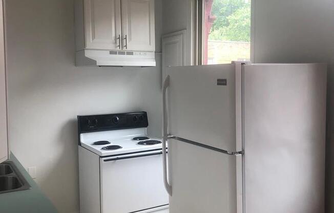 245 1/2 W 5 AVE