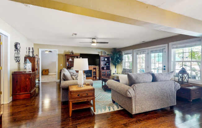 179 BLUE HERON DR