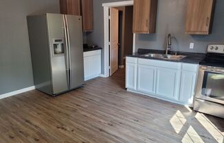 2 beds, 1 bath, $700, Unit 1112