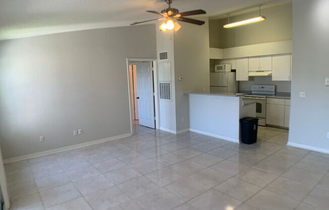 Beautiful 2/2 in an amazing secure community