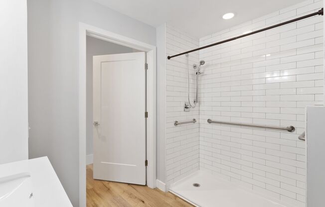 Studio, 1 bath, 360 sqft, $1,650, Unit 407