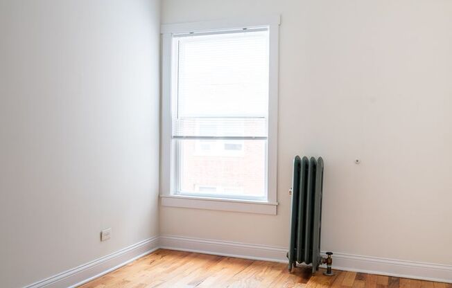 1 bed, 1 bath, 550 sqft, $1,675, Unit 4738-3C