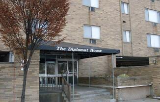 1350 North Howard Street Unit 402 Akron, OH 44310