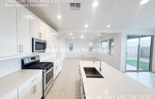 2522 E PELICAN DR