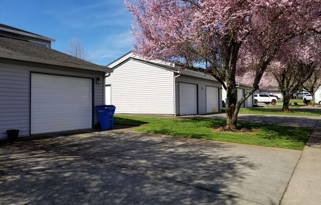 2 beds, 2.5 baths, 1,497 sqft, $2,050, Unit V98