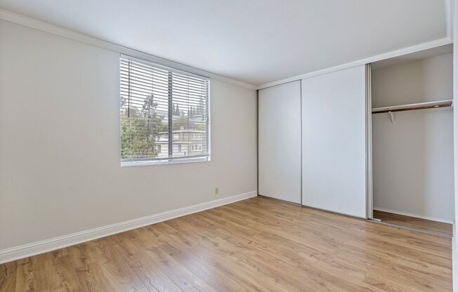 2 beds, 1 bath, 864 sqft, $2,695, Unit 302