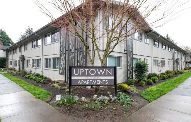 2 beds, 1 bath, 870 sqft, $1,775, Unit 72-22