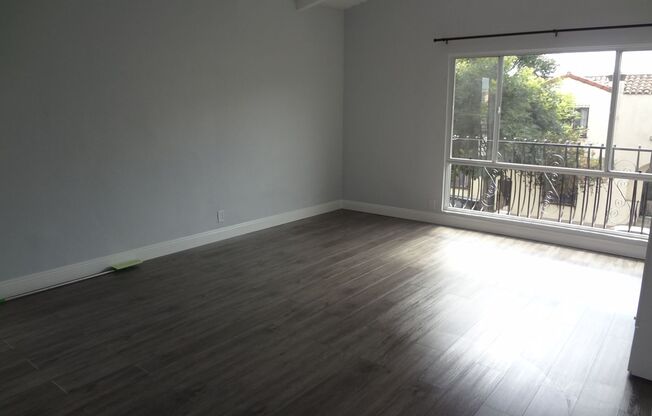 1 bed, 1 bath, $1,650, Unit F