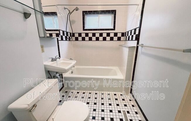 35 DUNWELL AVE