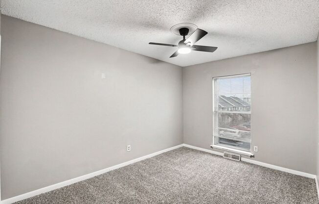 4 beds, 2.5 baths, 1,650 sqft, $1,800, Unit Chapel Dr-6823