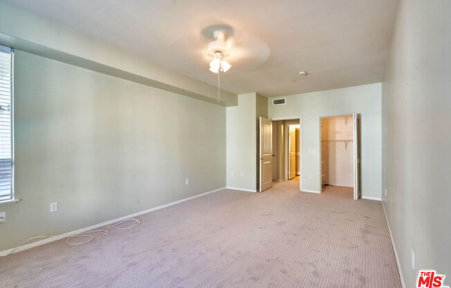 1 bed, 1 bath, 874 sqft, $2,600, Unit 333