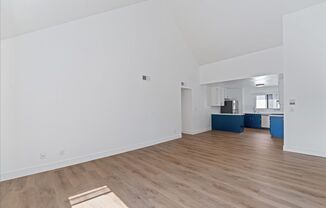 444 W WINDSOR RD