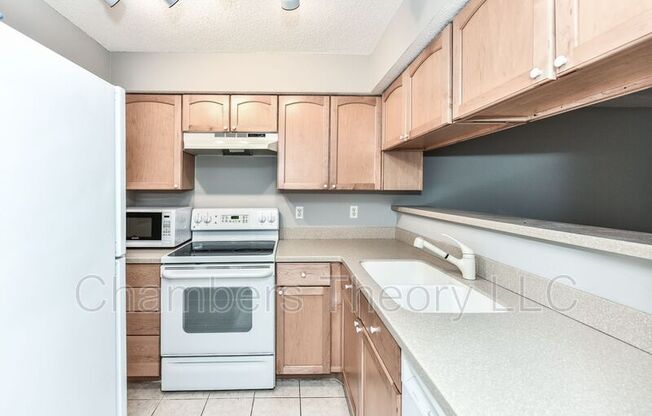 1524 Lincoln Way