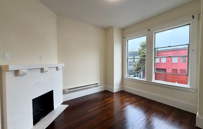 Bright & Spacious 1BR + Office in SOMA