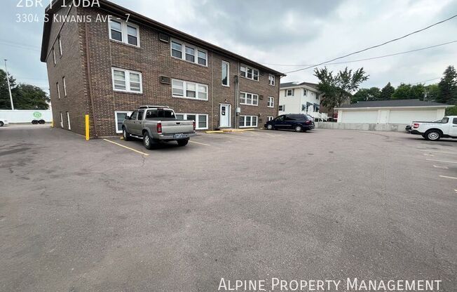 3304 South Kiwanis Avenue - 3