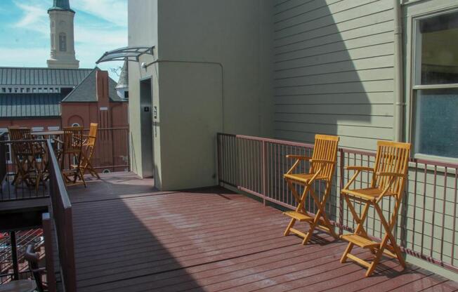 1 bed, 1 bath, 789 sqft, $1,600