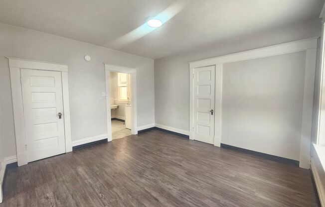 1 bed, 1 bath, 649 sqft, $950