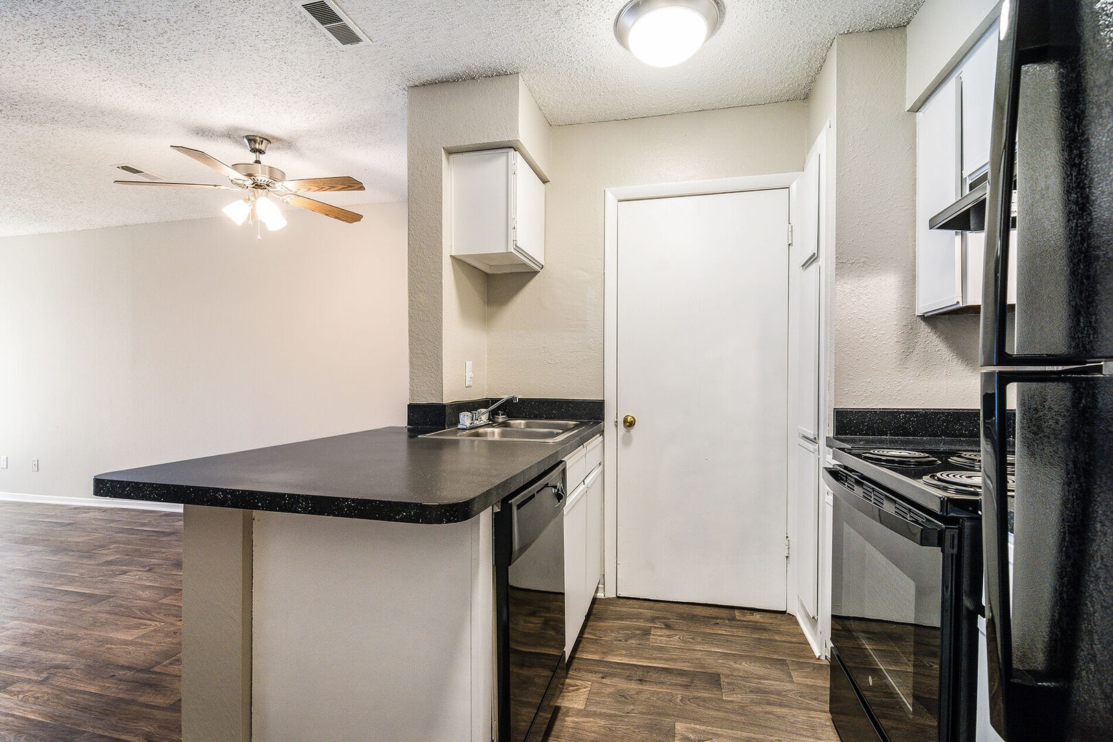 Peppertree Apartments